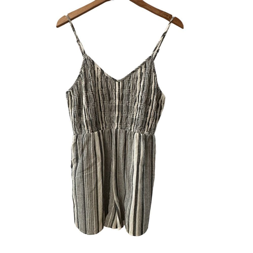 Eden in Love ~ striped romper ~ side pockets ~ shorts are lined ~ NWOT